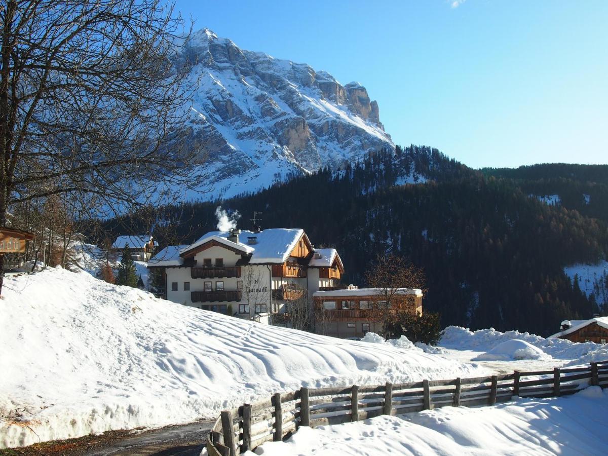 Hotel Ciurnadu La Valle Exteriör bild
